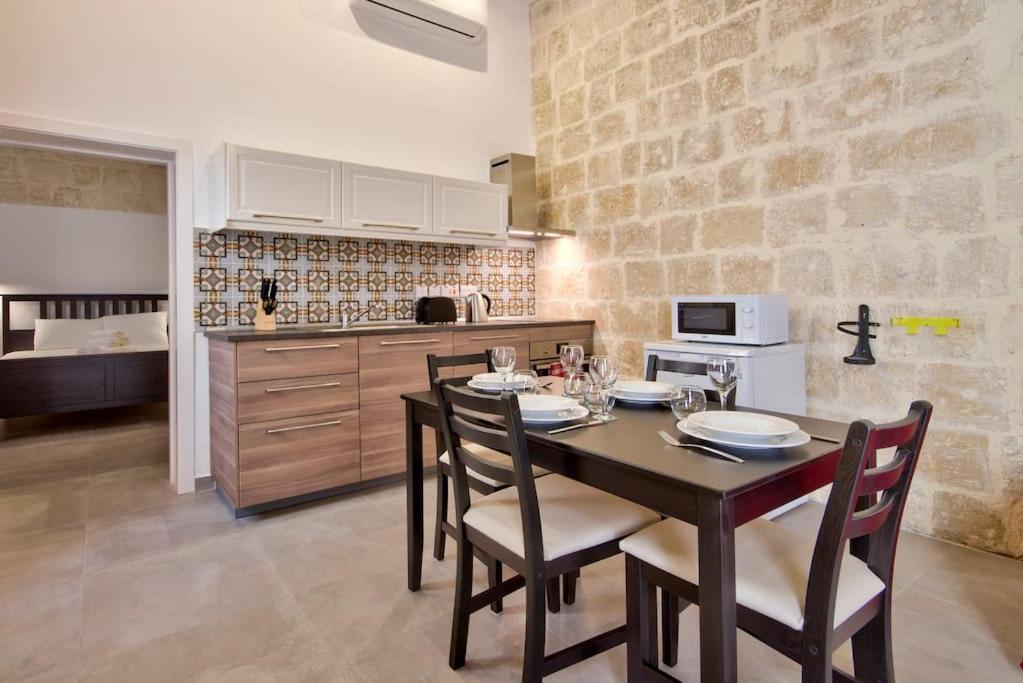 Vallettastay Old Lodge Apartment 3 Exteriér fotografie