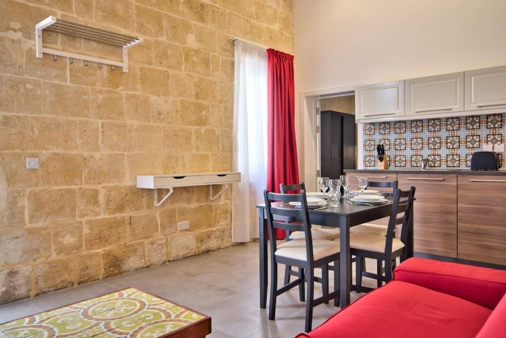 Vallettastay Old Lodge Apartment 3 Exteriér fotografie